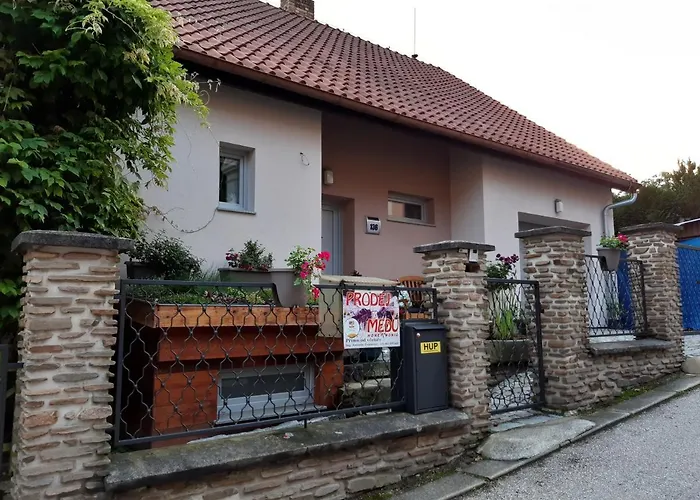 公寓 阿德拉公寓 Hluboká nad Vltavou